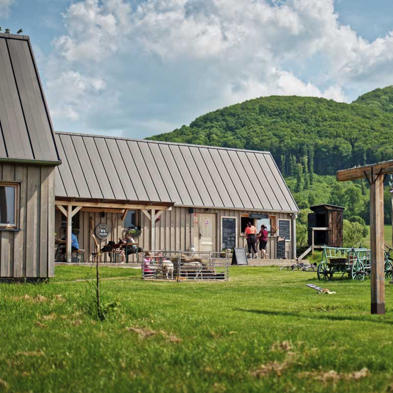 Farma pod Vtáčnikom